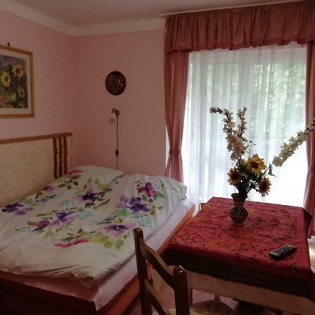 Gyoengyvirag Ueduelo - Mario Apartman هاركاني المظهر الخارجي الصورة